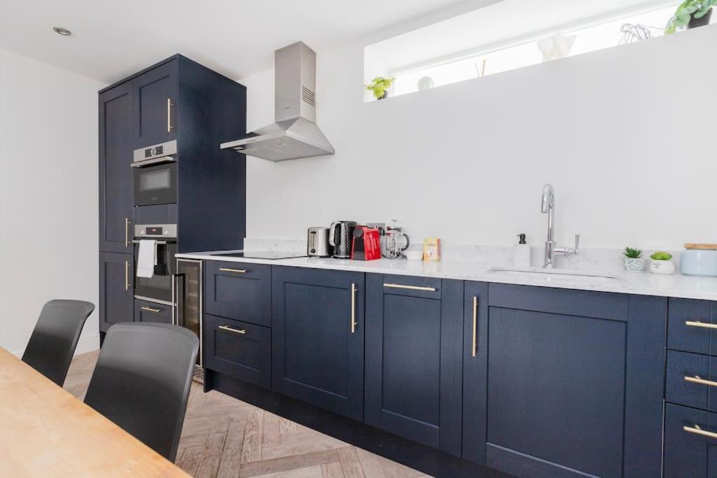 Апартаменты Beautiful 3 Bd House In Paddington Лондон Экстерьер фото