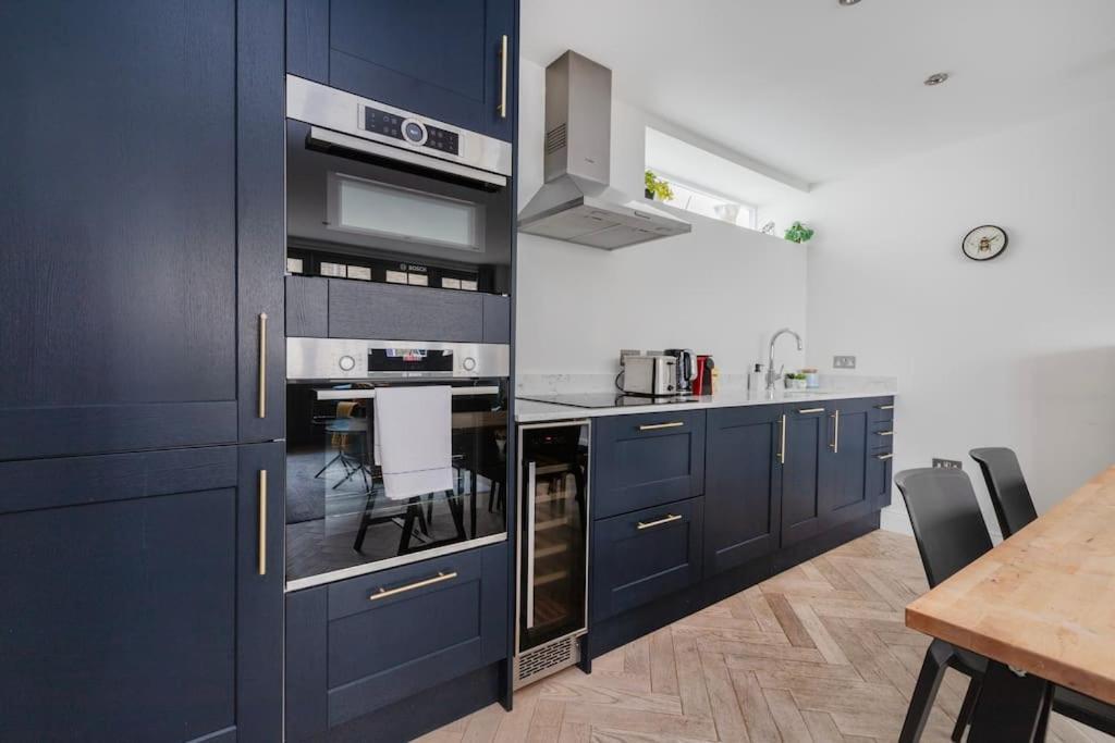 Апартаменты Beautiful 3 Bd House In Paddington Лондон Экстерьер фото